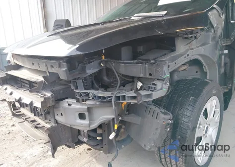 2013 Ford Escape S z USA, uszkodzony, nr VIN 1FMCU0F79DUB77422